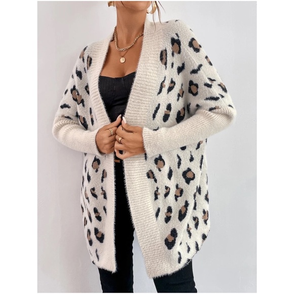 Cozy Leopard Print Fuzzy Open Front Cardigan - Picture 2 of 4